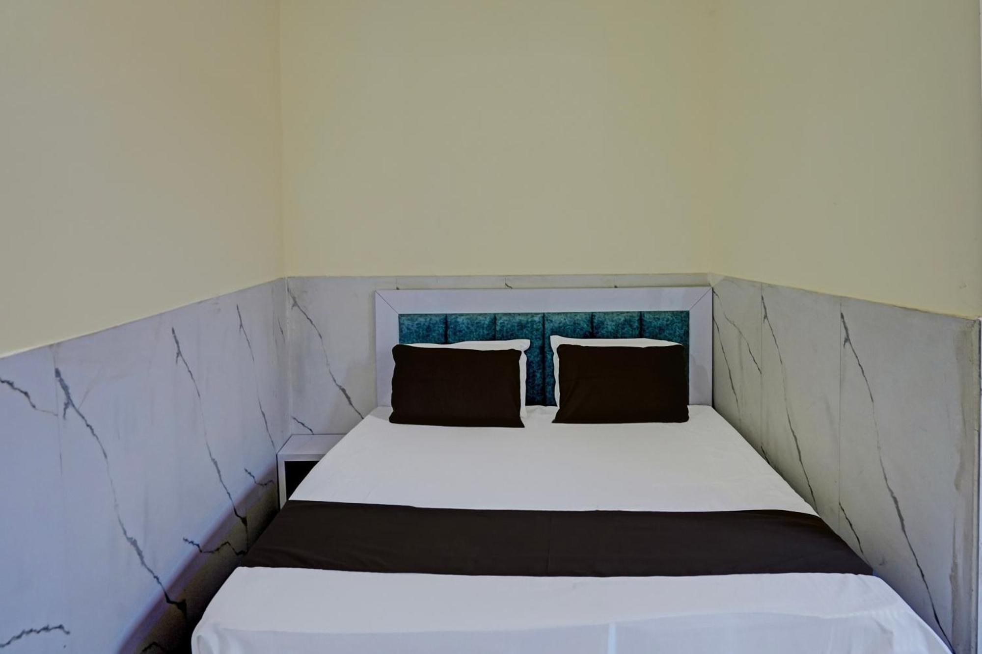 Hotel O Abhinav Hotel Noida Eksteriør billede
