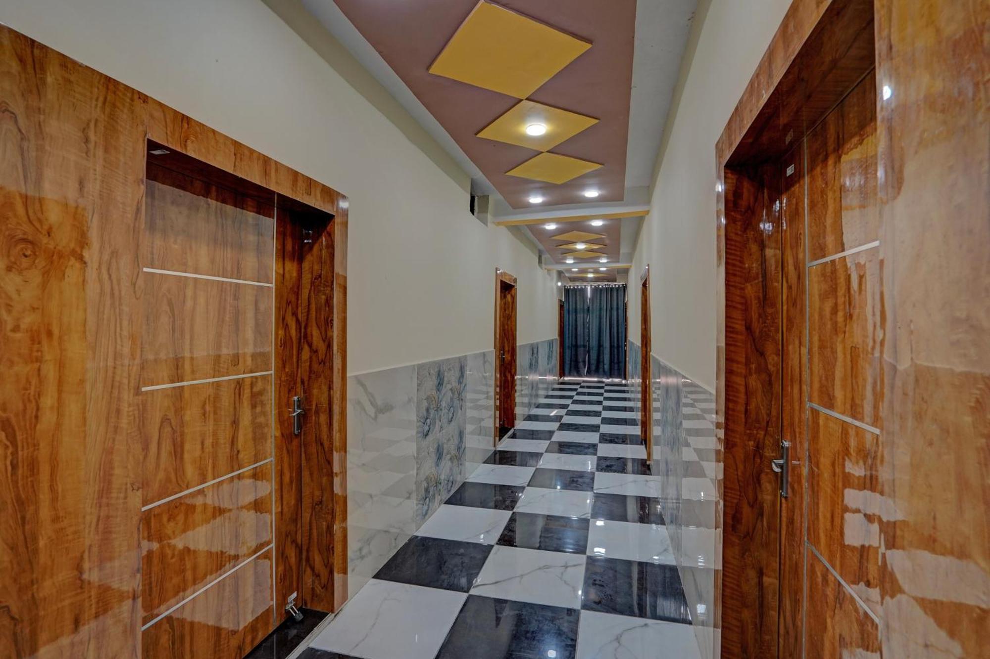Hotel O Abhinav Hotel Noida Eksteriør billede