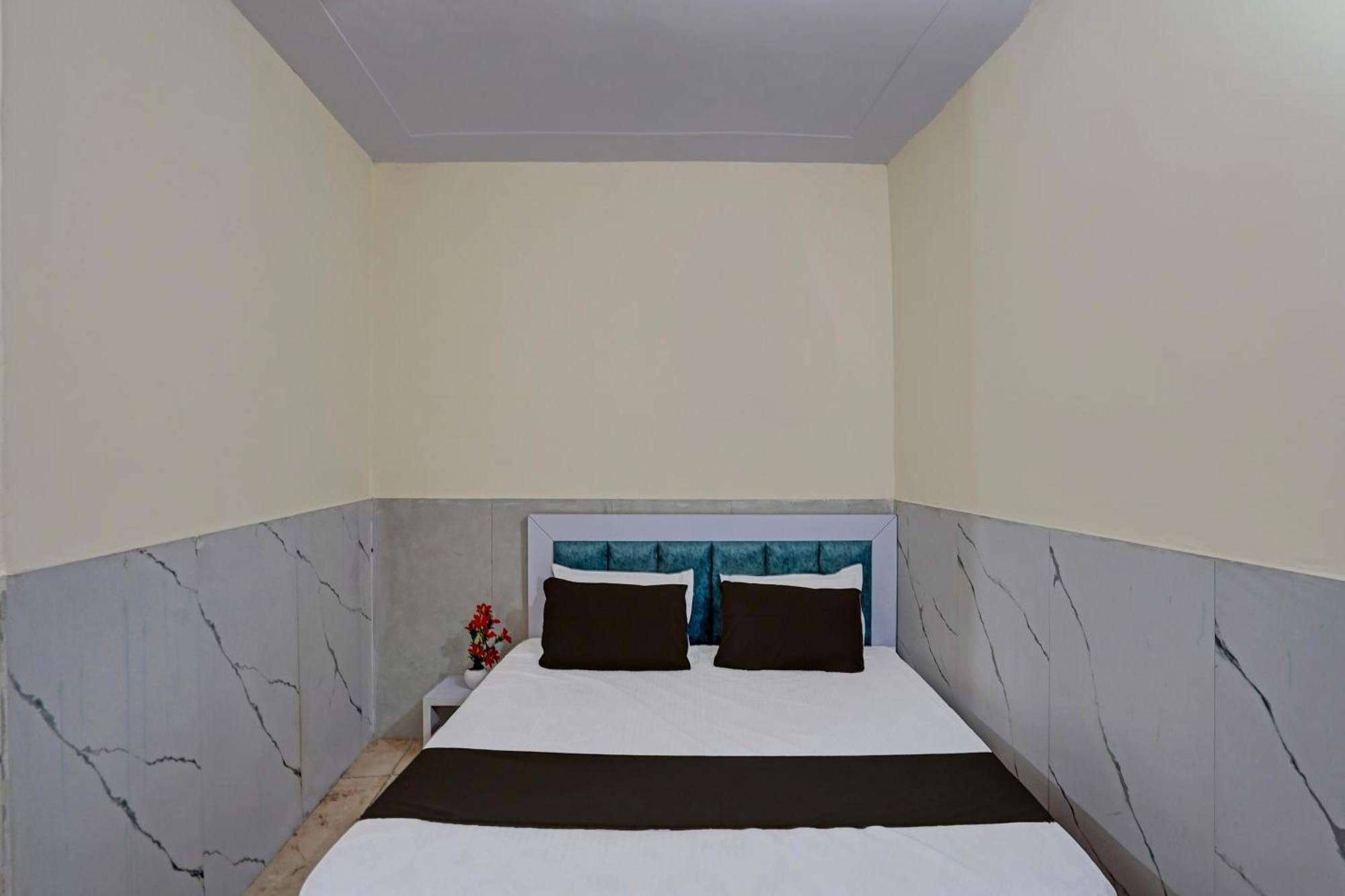 Hotel O Abhinav Hotel Noida Eksteriør billede